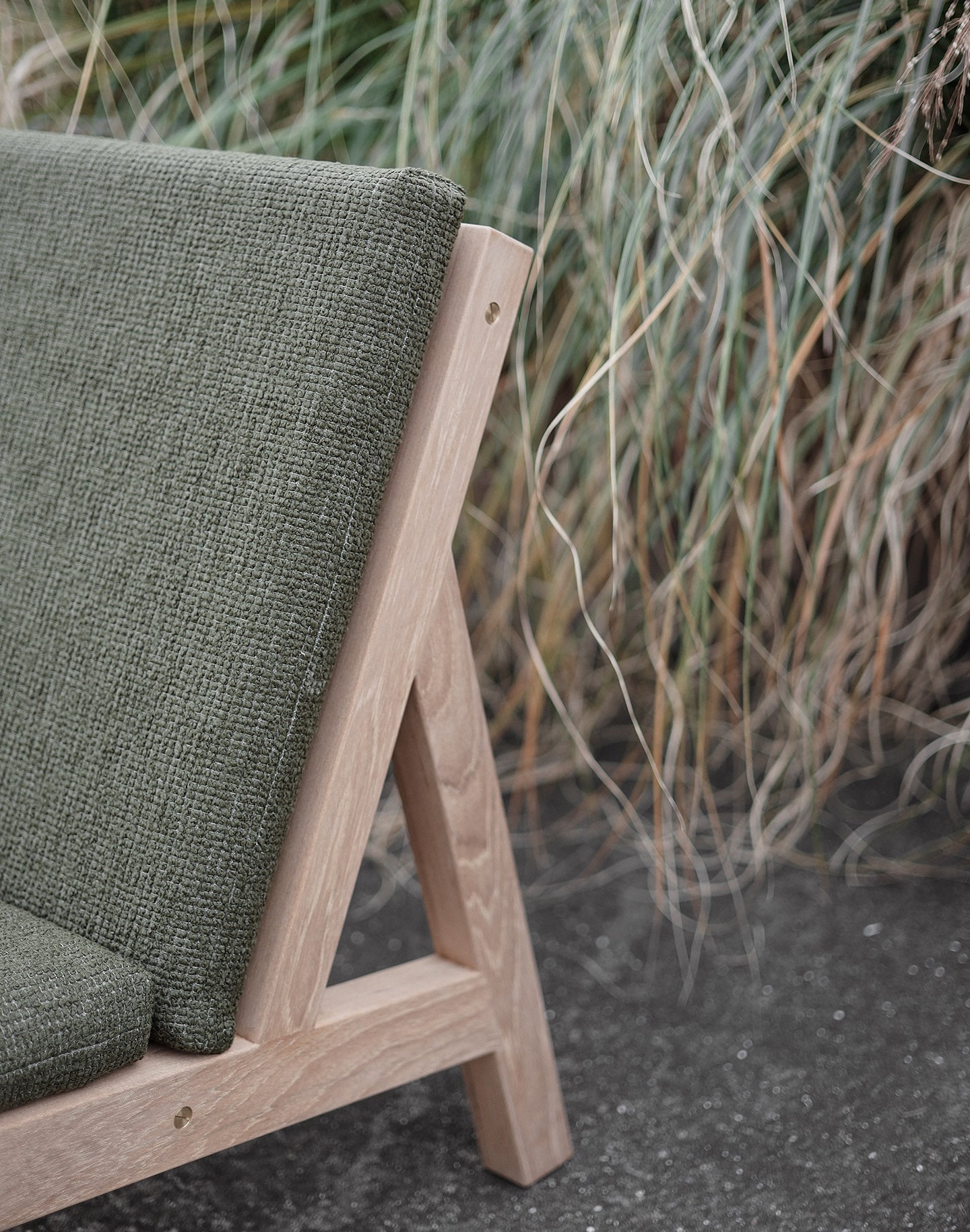 Tudor Lounge Chair - Outdoor