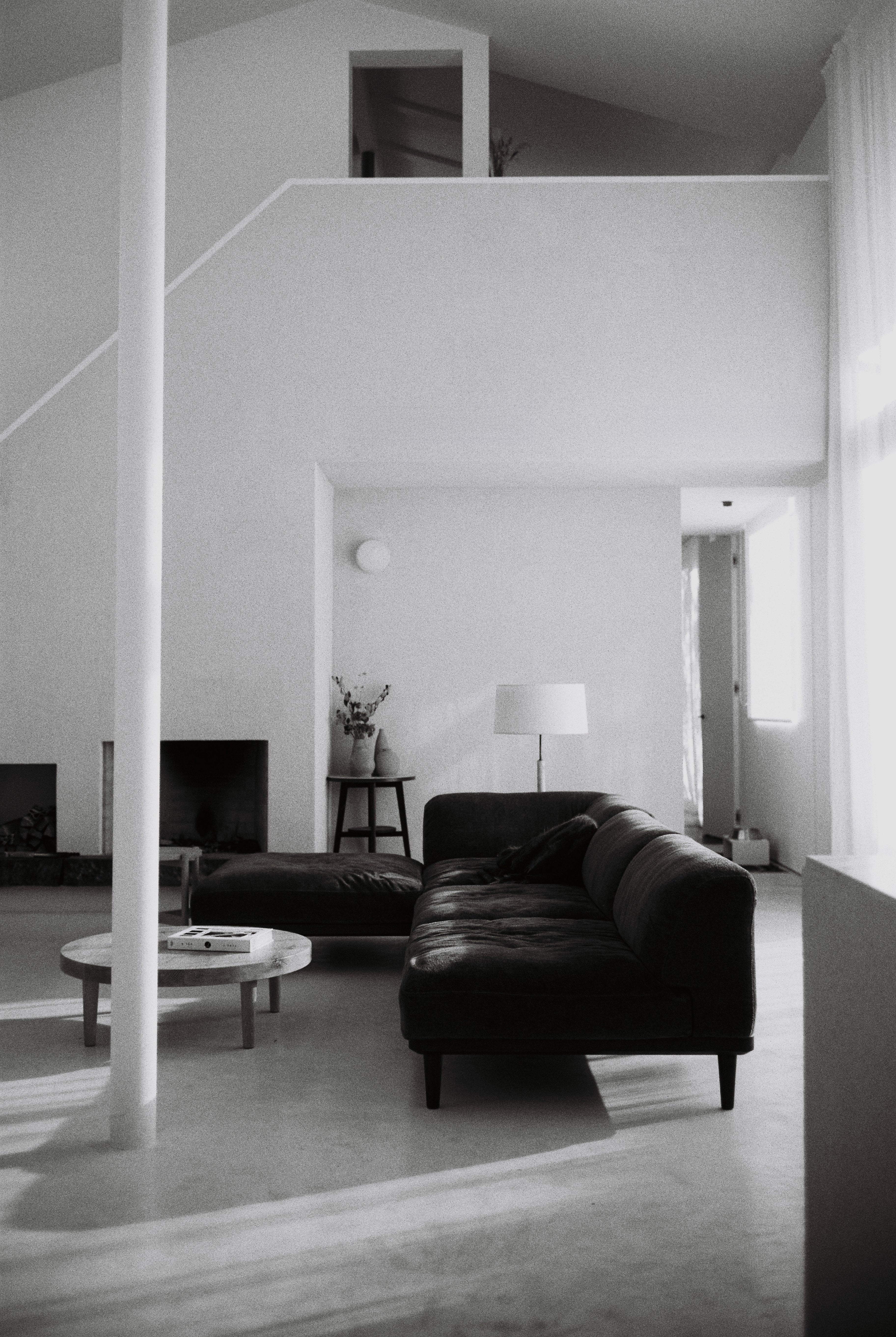Morgan Sofa – S.T,N.E.
