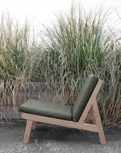 Tudor Lounge Chair - Outdoor