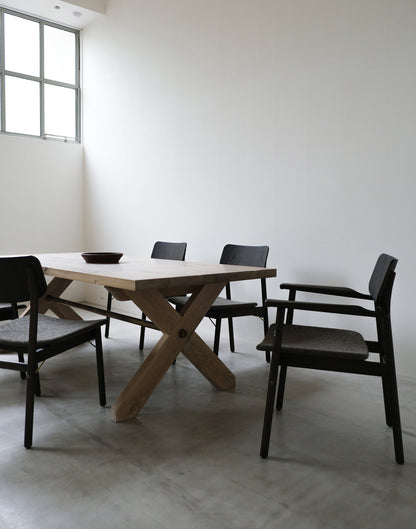 Paul Table—S.T,N.E.