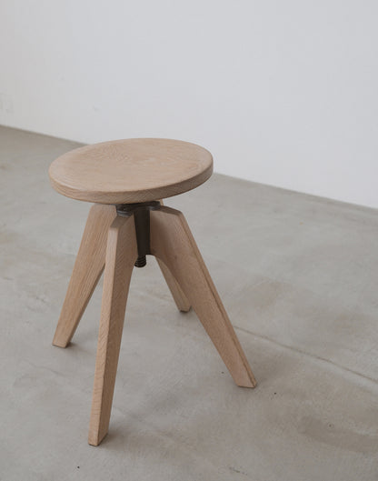 KT Stool—S.T,N.E.