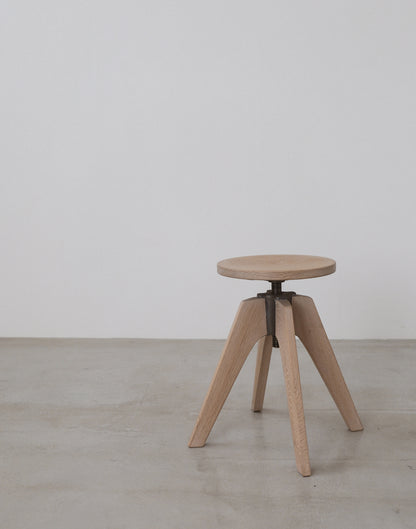 KT Stool—S.T,N.E.