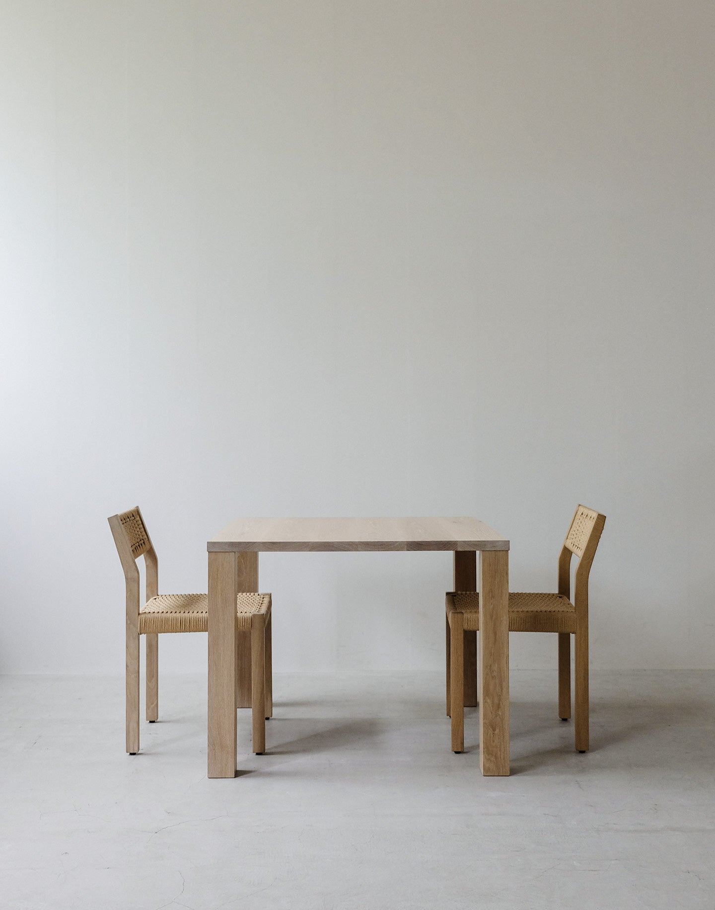 Still SR Table (W900)