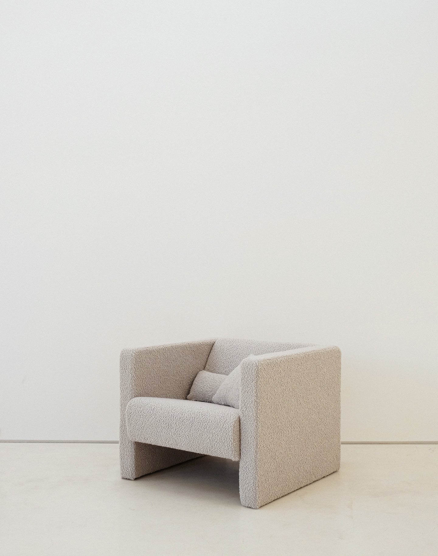 Chet Sofa