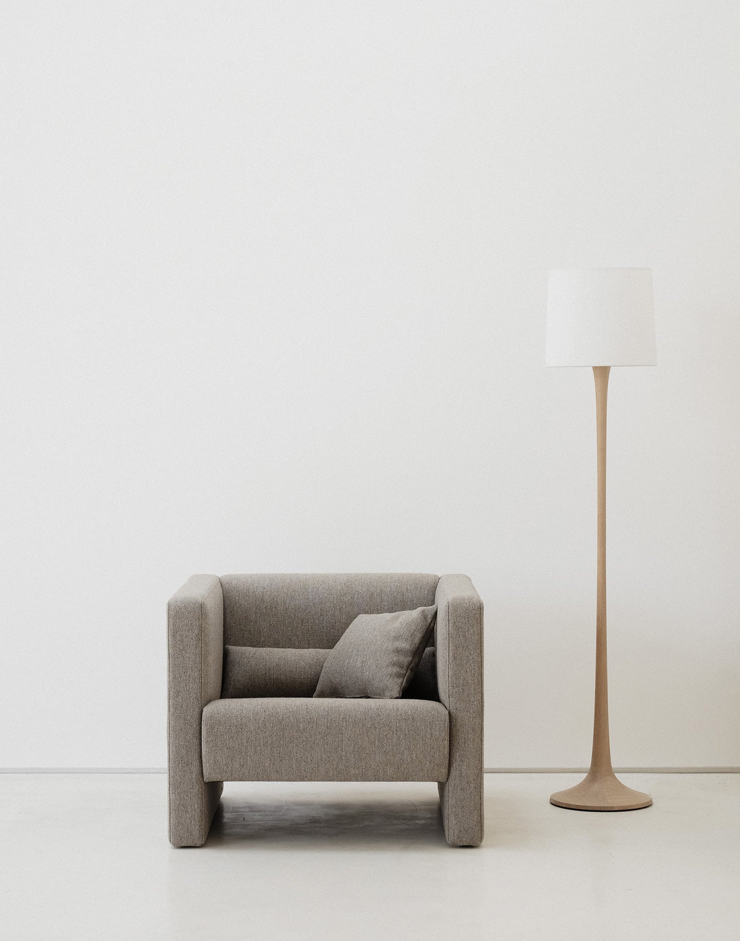 Chet Sofa