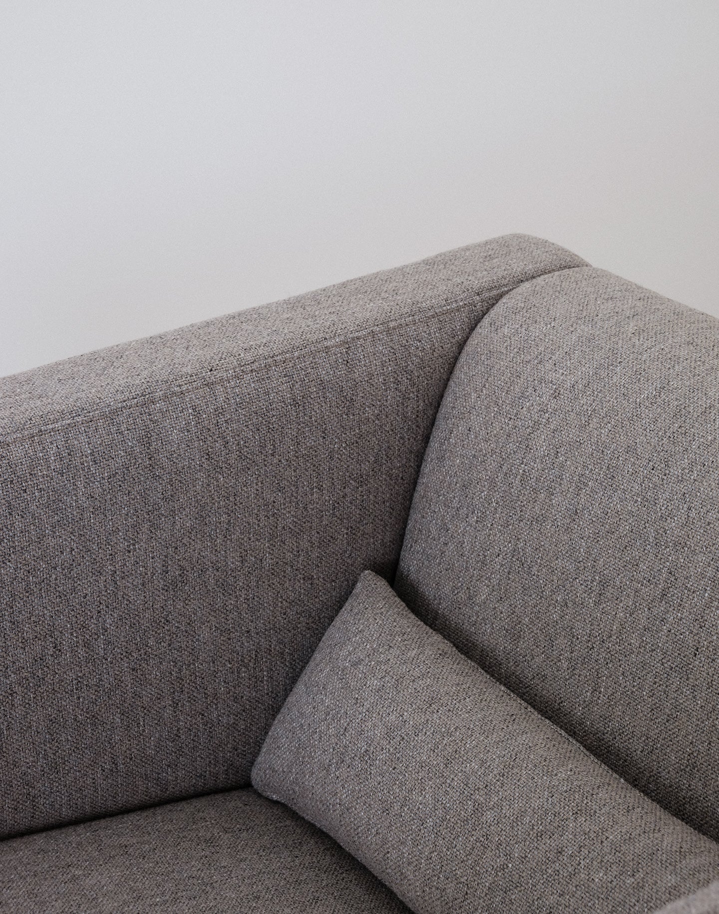 Chet Sofa