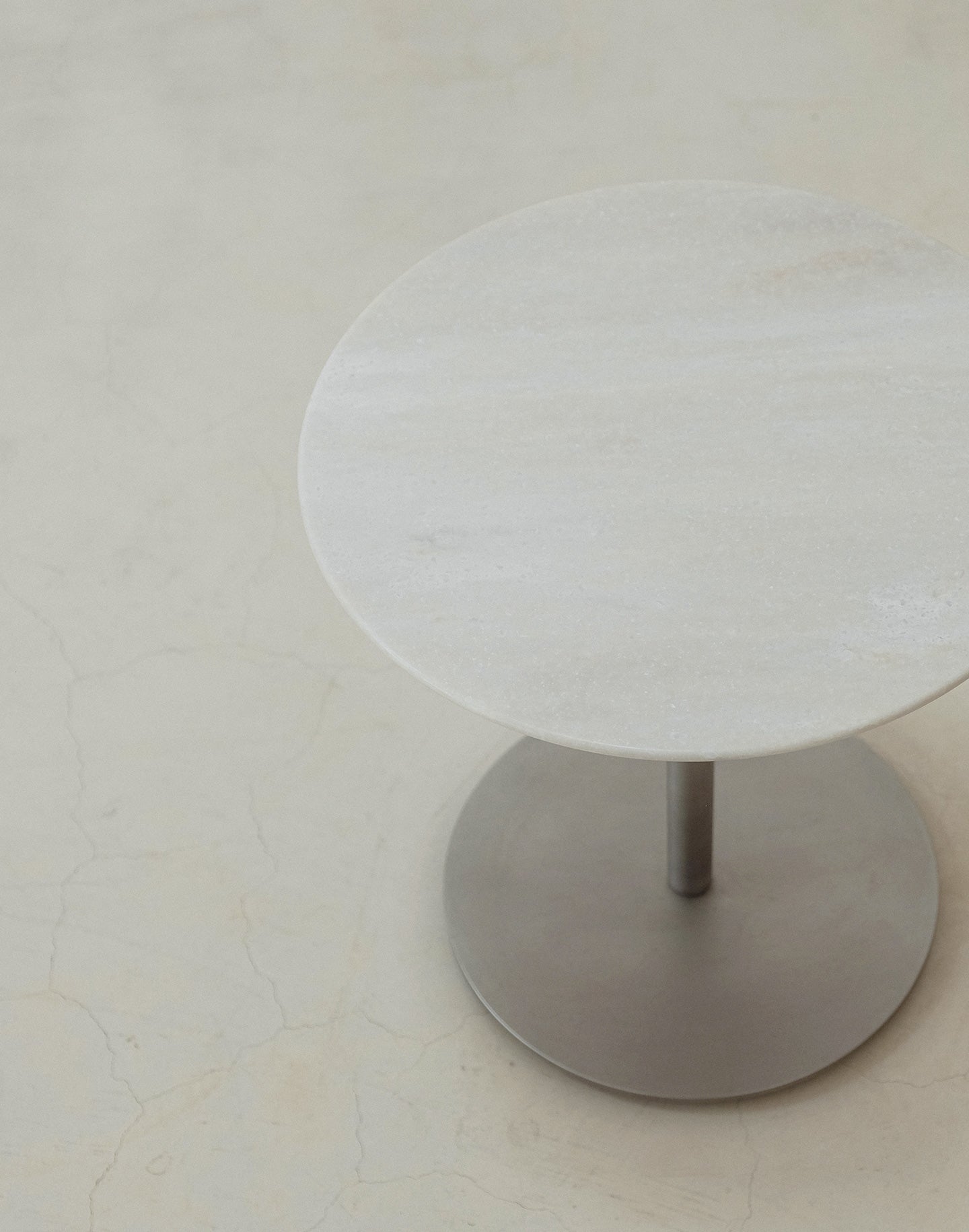 美品 LUNA PEARL ルナパール 御影石サイドテーブル 直径65cm Luna Side Table – S.T,N.E.