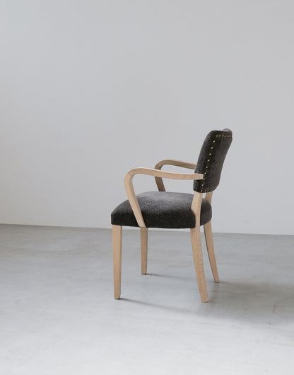 SR Arm Chair—S.T,N.E.