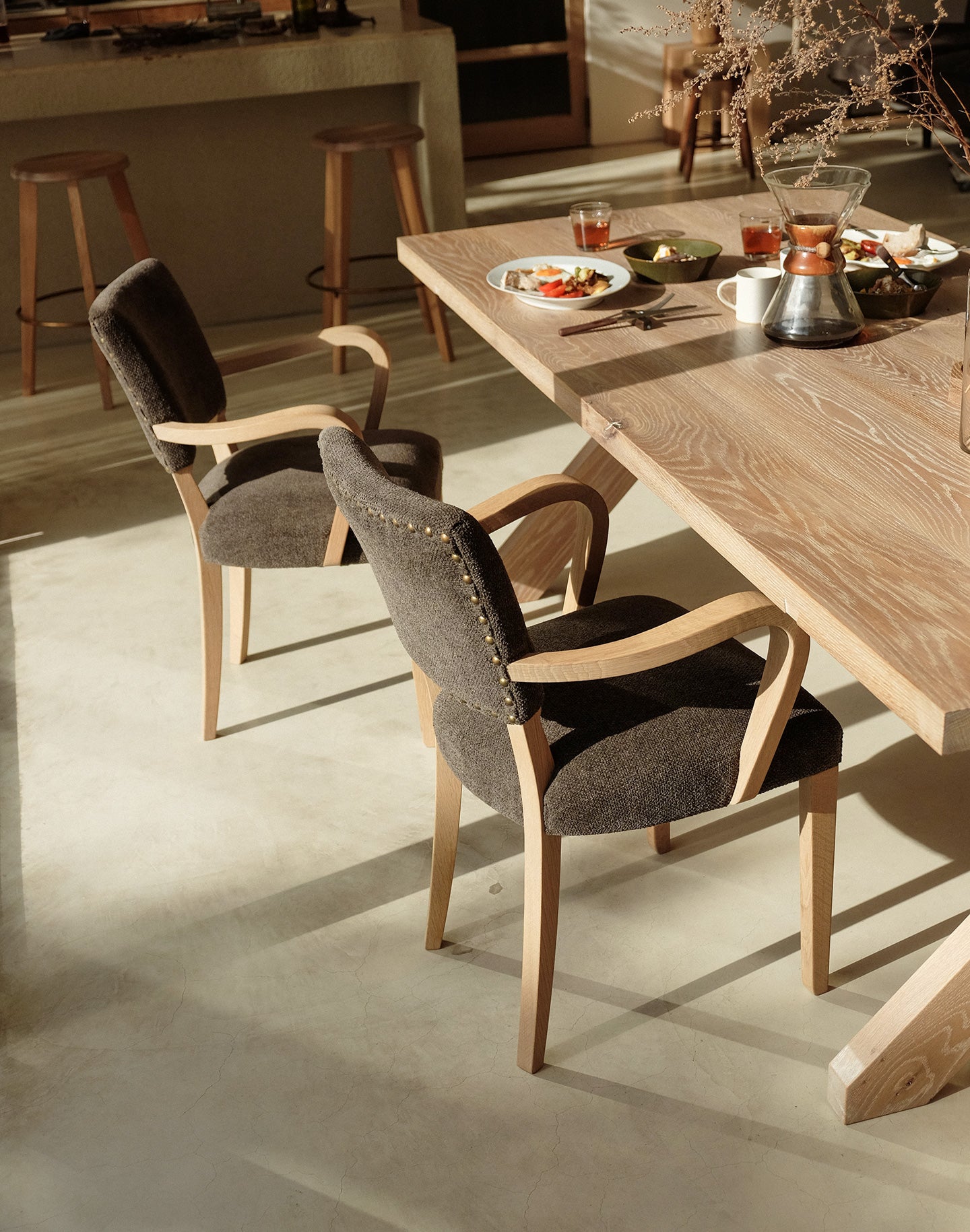 椅子 SR ARM CHAIR SR Arm Chair—S.T,N.E.