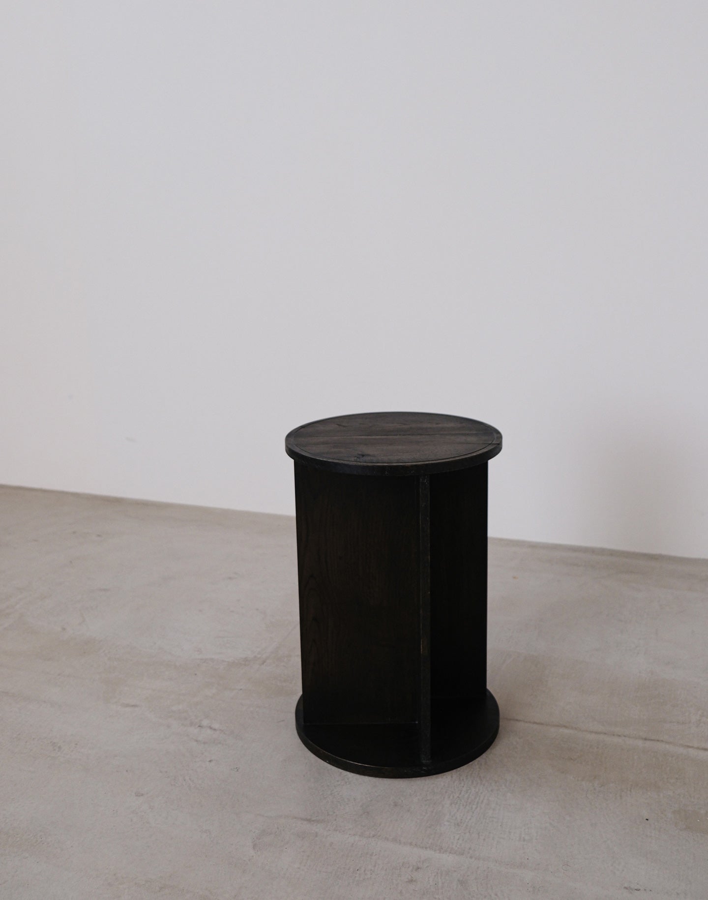 TD Side Table－S.T,N.E.