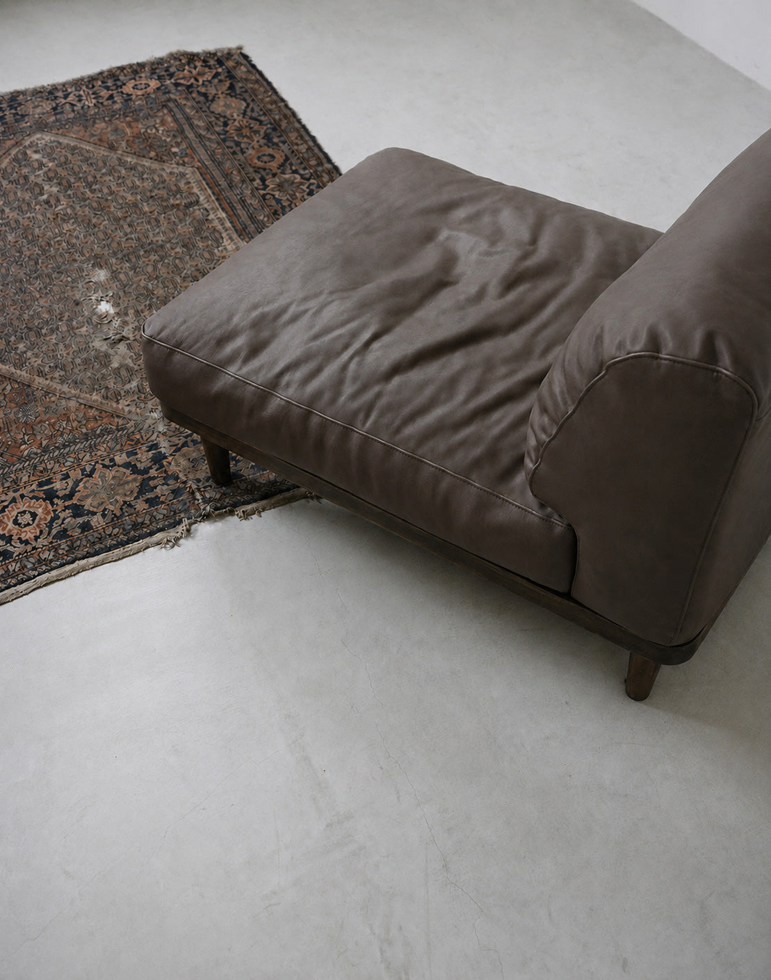 Morgan Sofa (700, 1-Seater)